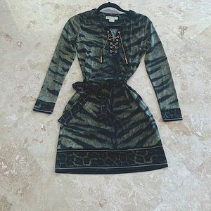 Beautiful Michael Kors Dress with gold chain detail🤩